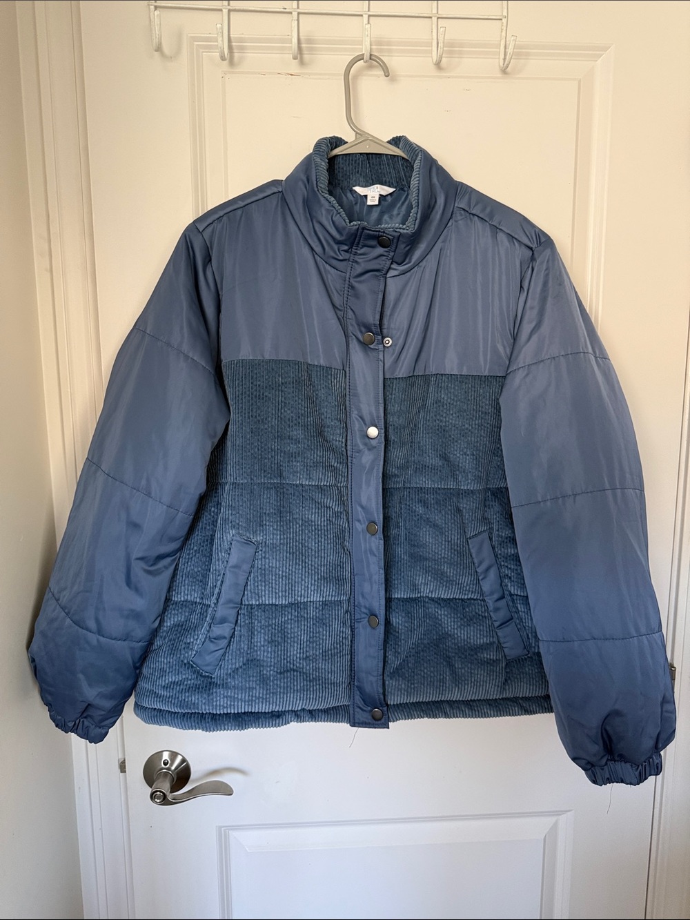 Time and Tru Two-Tone Blue Women's Puffer Jacket